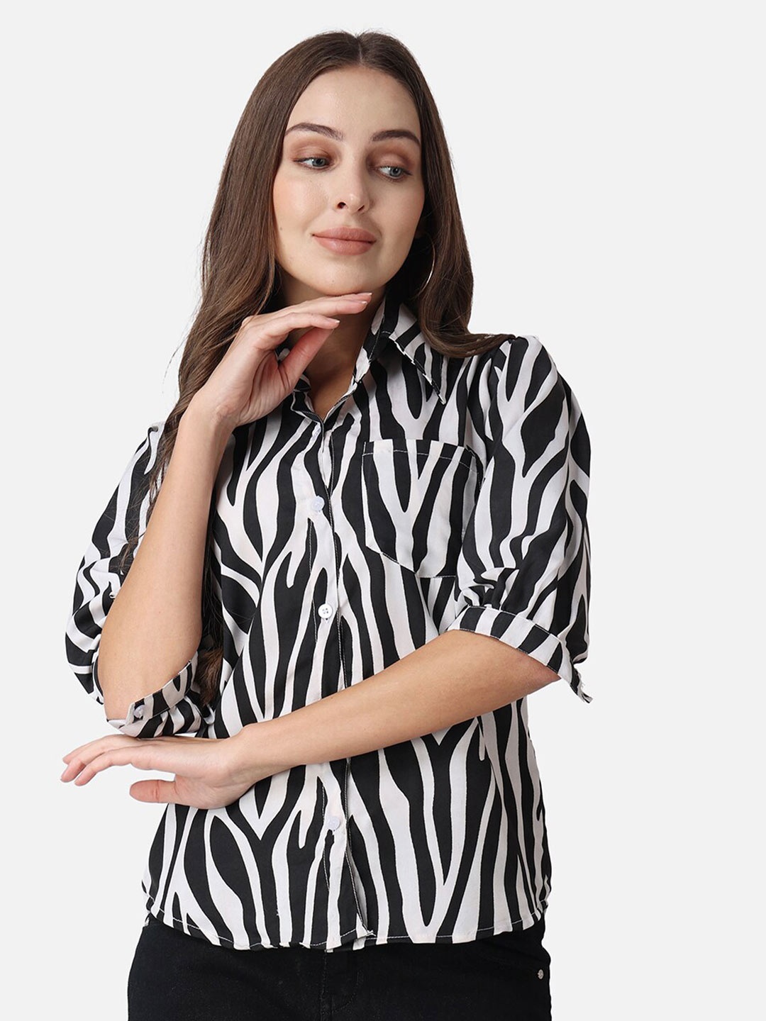 

SCORPIUS Abstract Printed Casual Shirt, White