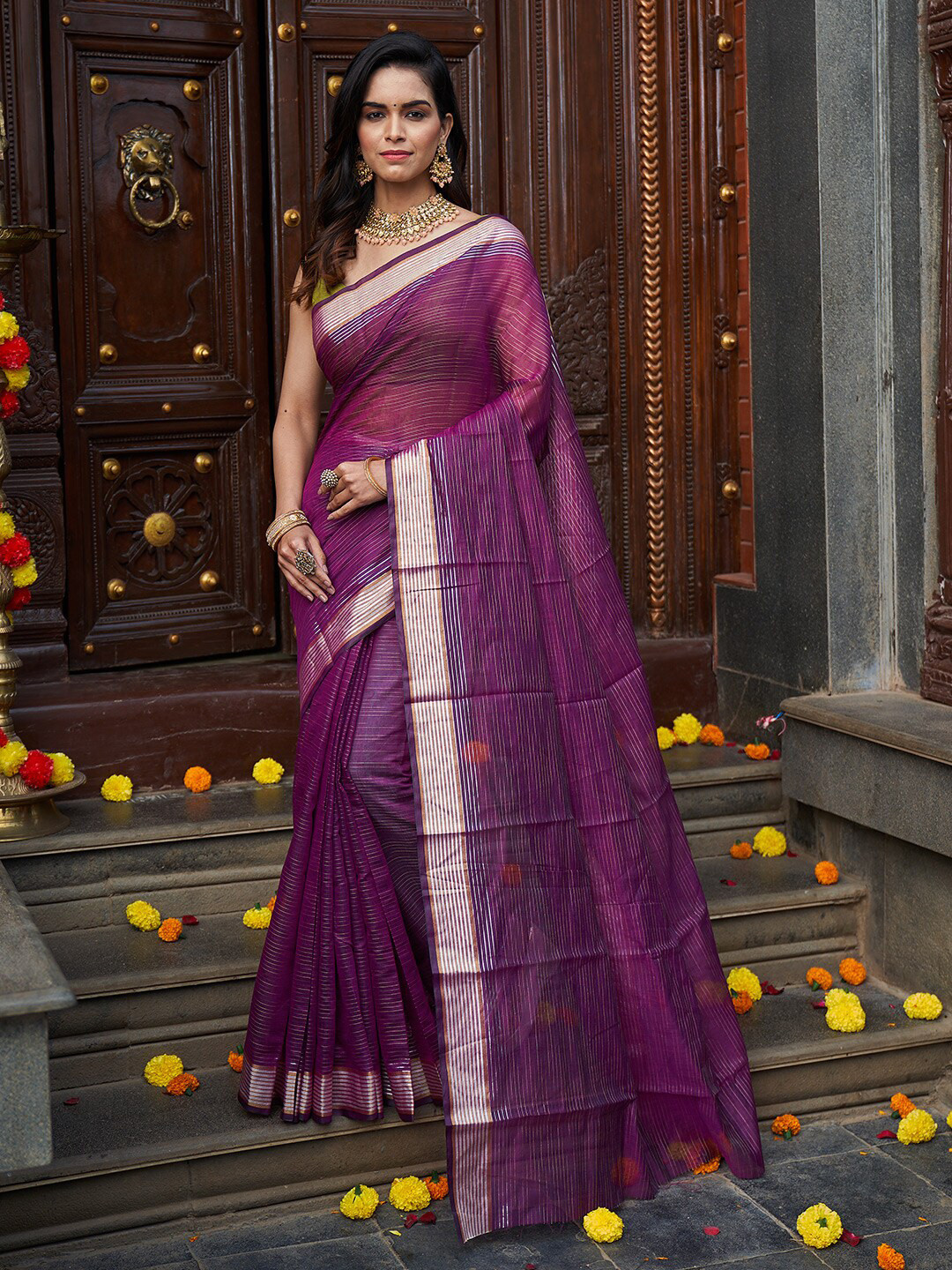 

KARAGIRI Striped Saree, Purple
