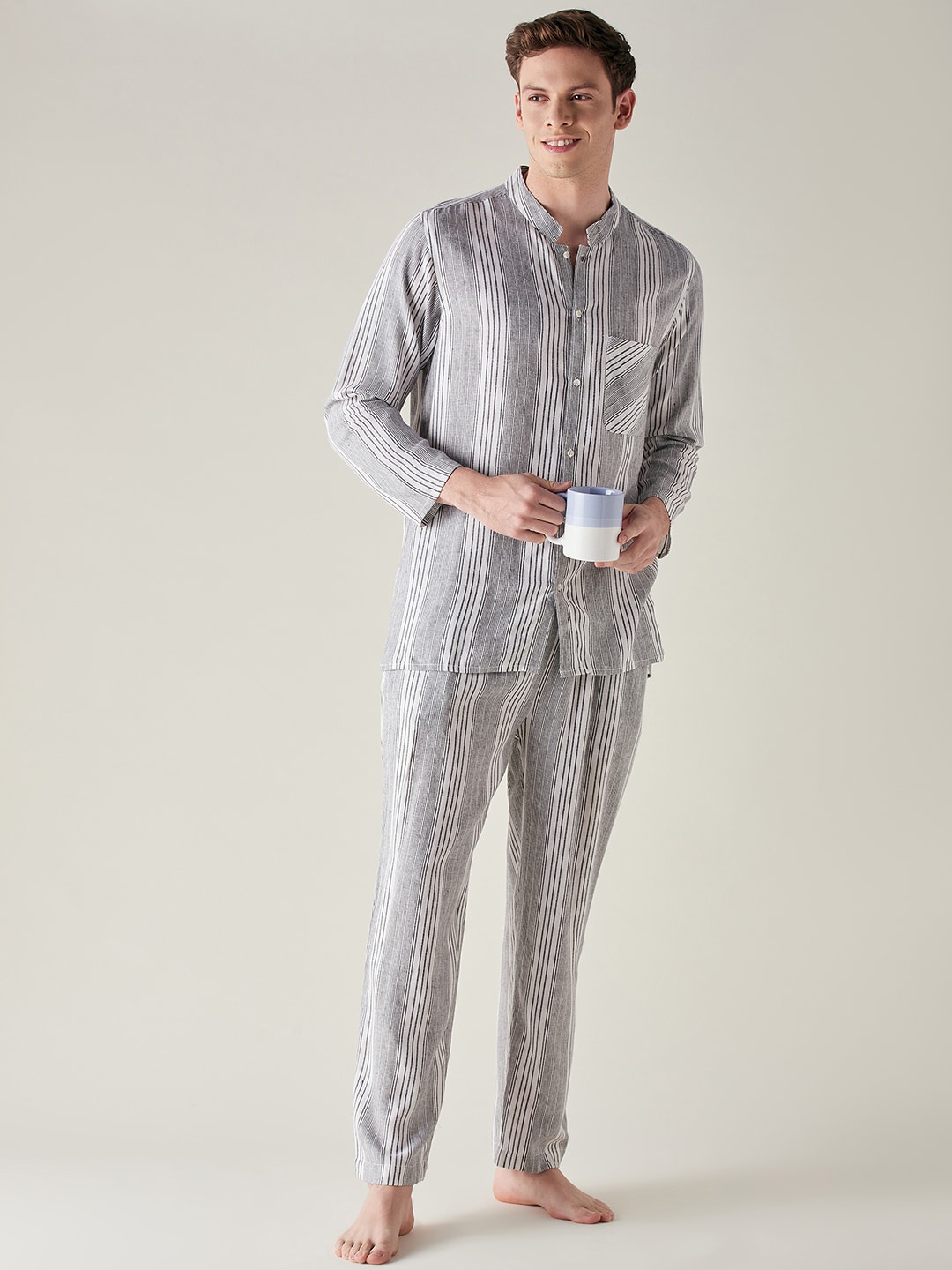 

The Kaftan Company Striped Pure Cotton Night Suit, White