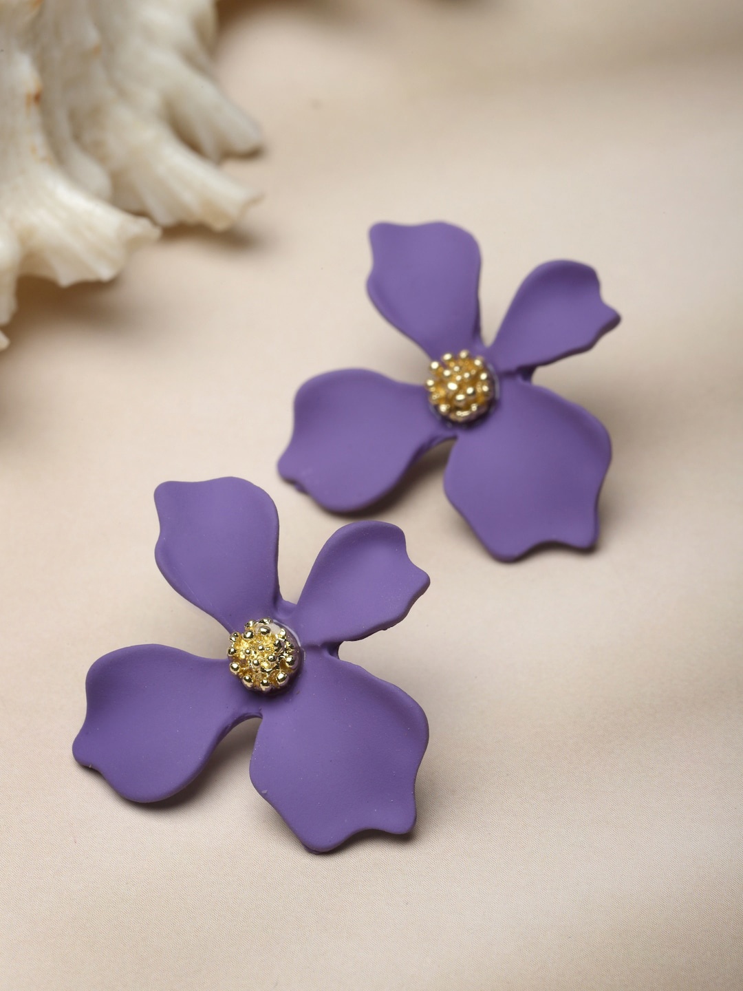 

VOGUE PANASH Floral Shaped Drop Earrings, Violet