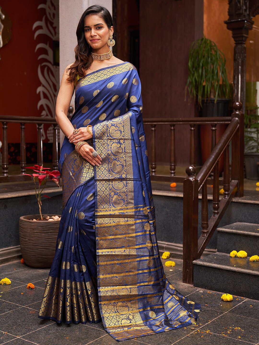 

KARAGIRI Ethnic Motifs Woven Design Silk Saree, Navy blue