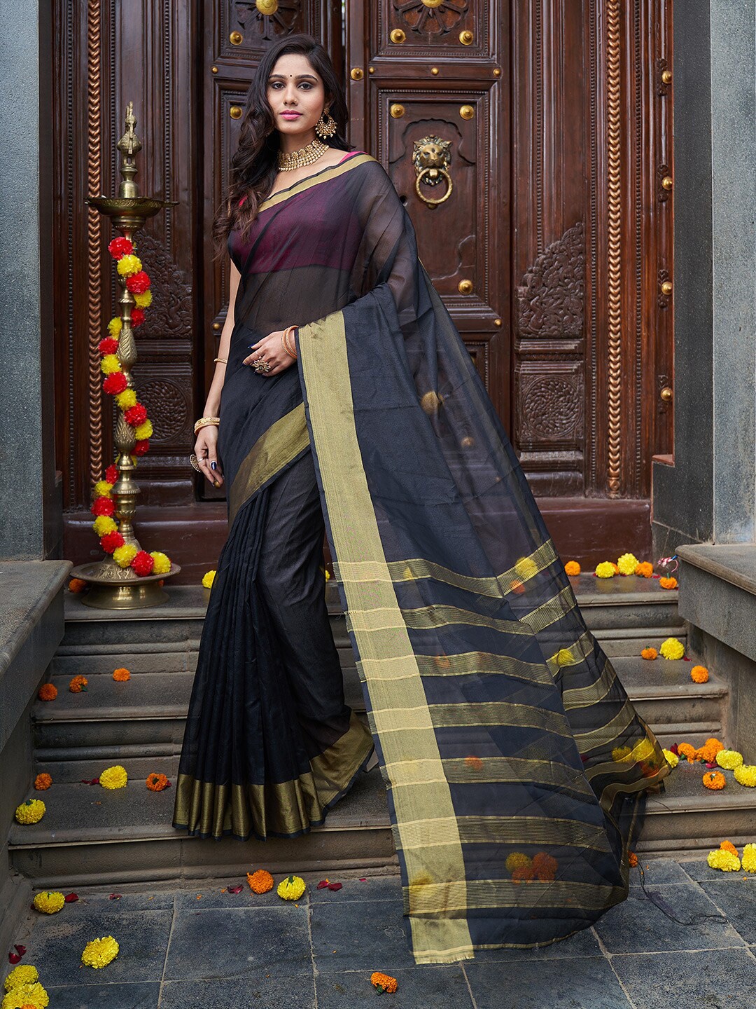 

KARAGIRI Silk Blend Saree With Zari Border, Black