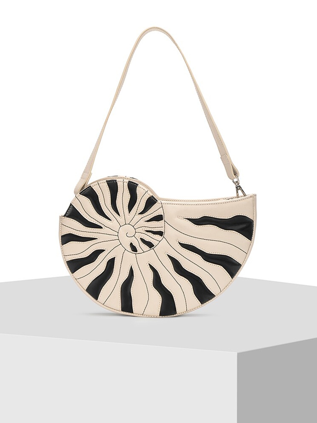 

TIGER MARRON Leather Swagger Shoulder Bag, Cream