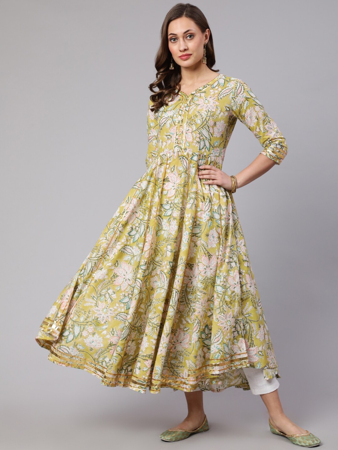 

WOMENCLICK Floral Printed Anarkali Cotton Kurta, Green