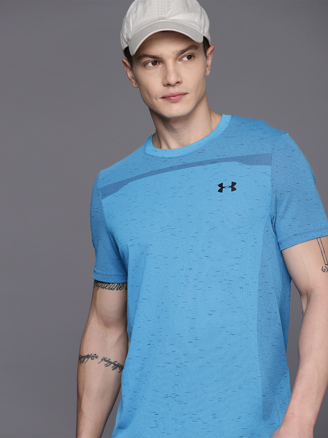 

UNDER ARMOUR Seamless Short Sleeves Training T-shirt, Blue