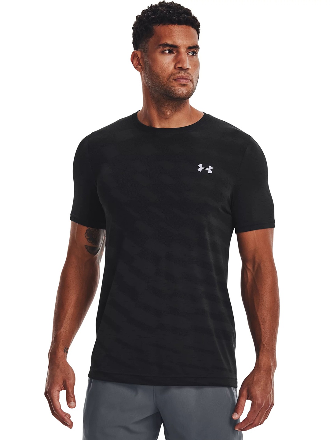 

UNDER ARMOUR Seamless Radial Training T-shirt, Black