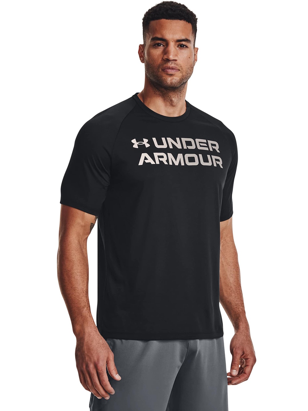 

UNDER ARMOUR Tech 2.0 Gradient Printed Oversize T-shirt, Black