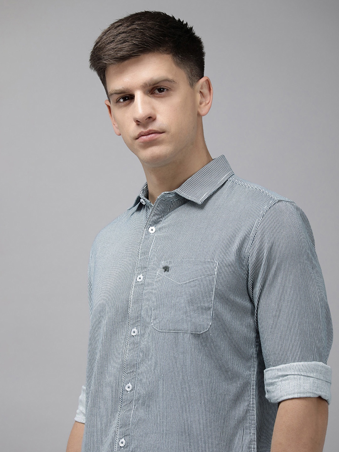 

THE BEAR HOUSE Slim Fit Opaque Striped Casual Shirt, Blue