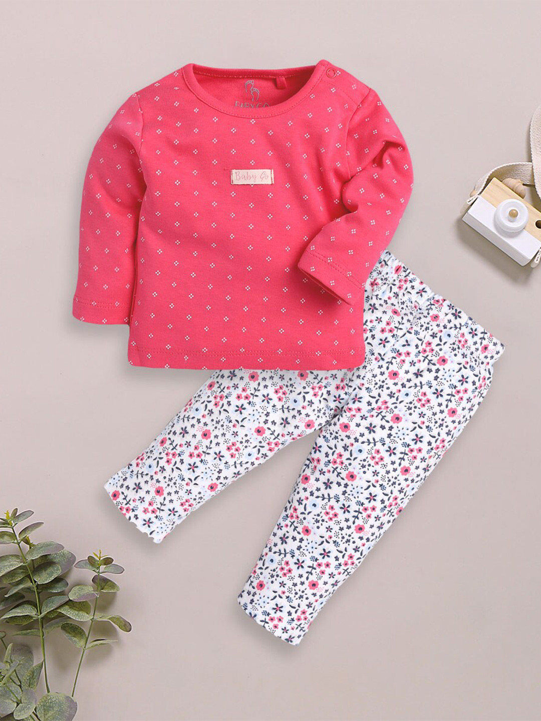 

BABY GO Infants Pack Of 2 Printed Pure Cotton T-shirt With Pyjamas, White