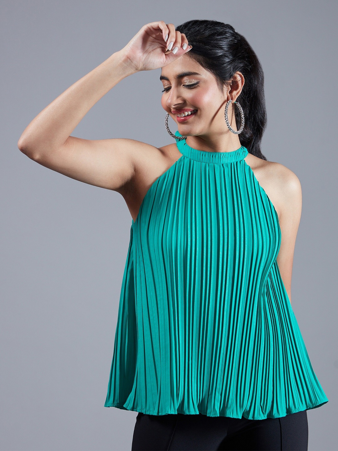 

20Dresses Halter Neck Tie Up Pleated Crepe Top, Green