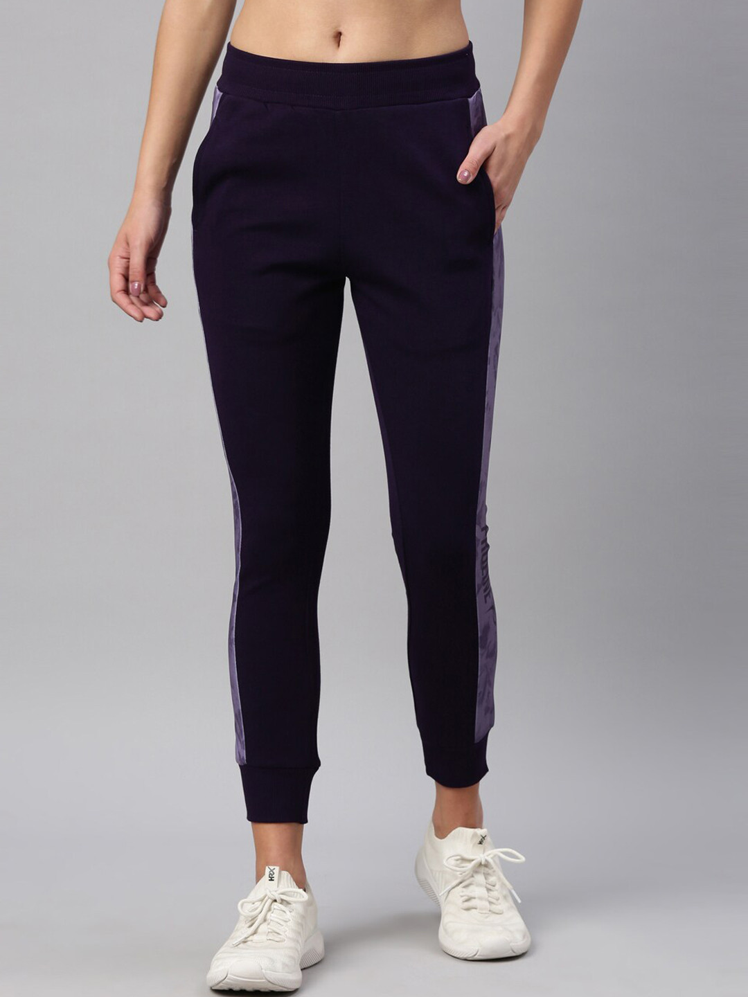 

Proline Women Mid-Rise Joggers, Black