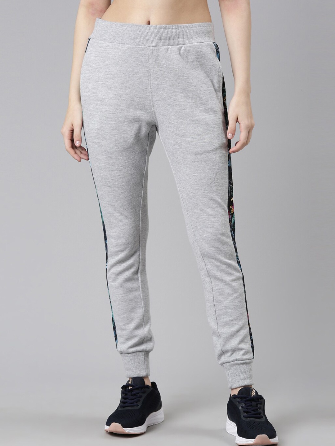 

Proline Women Mid-Rise Joggers, Grey