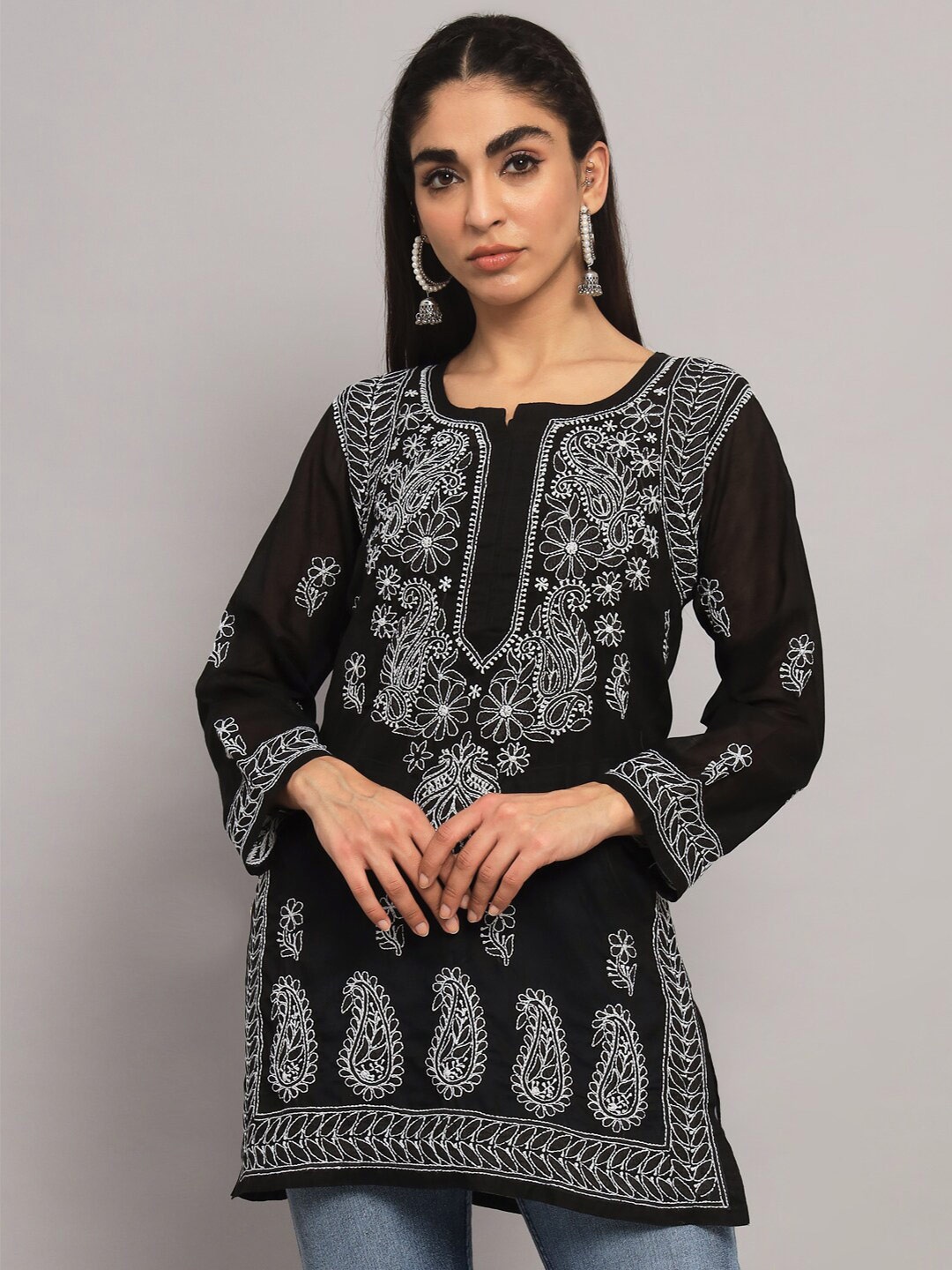 

PARAMOUNT CHIKAN Ethnic Motifs Embroidered Chikankari Pure Cotton Kurti, Black