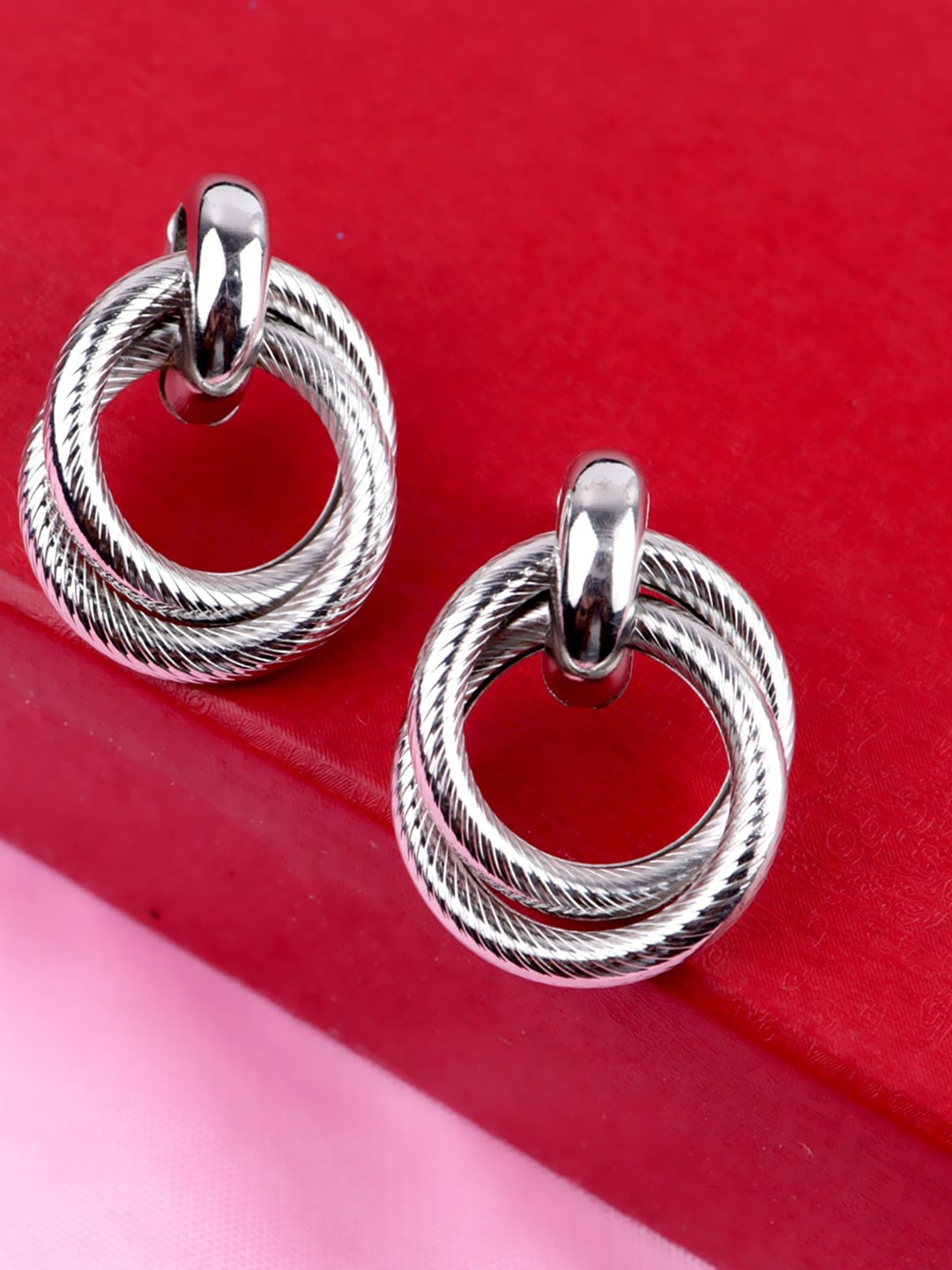 

VAGHBHATT Silver-Plated Circular Shaped Drop Earrings