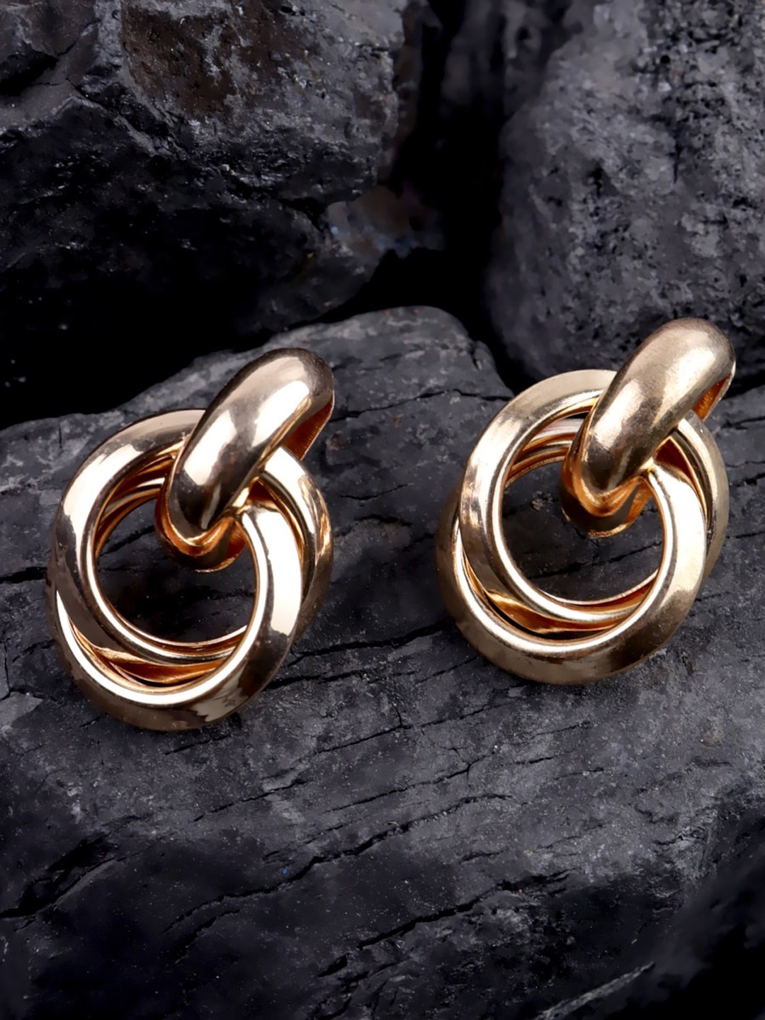 

VAGHBHATT Gold-Plated Geometric Drop Earrings