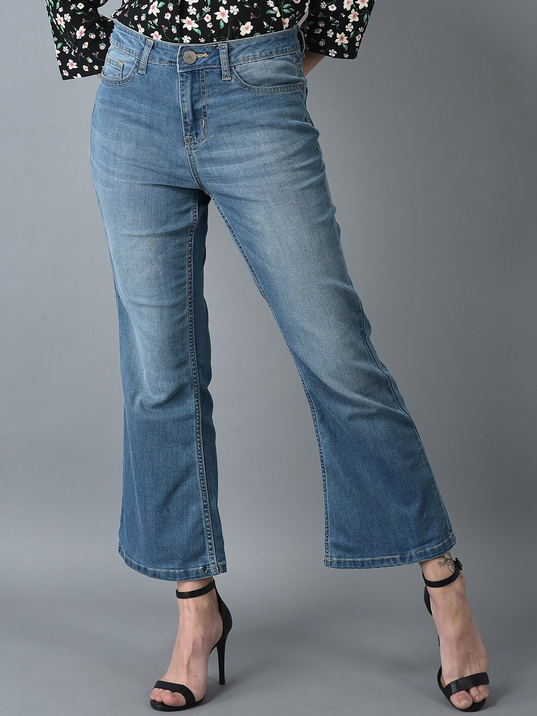 

CANOE Women Smart Bootcut High-Rise Light Fade Cotton Jeans, Blue