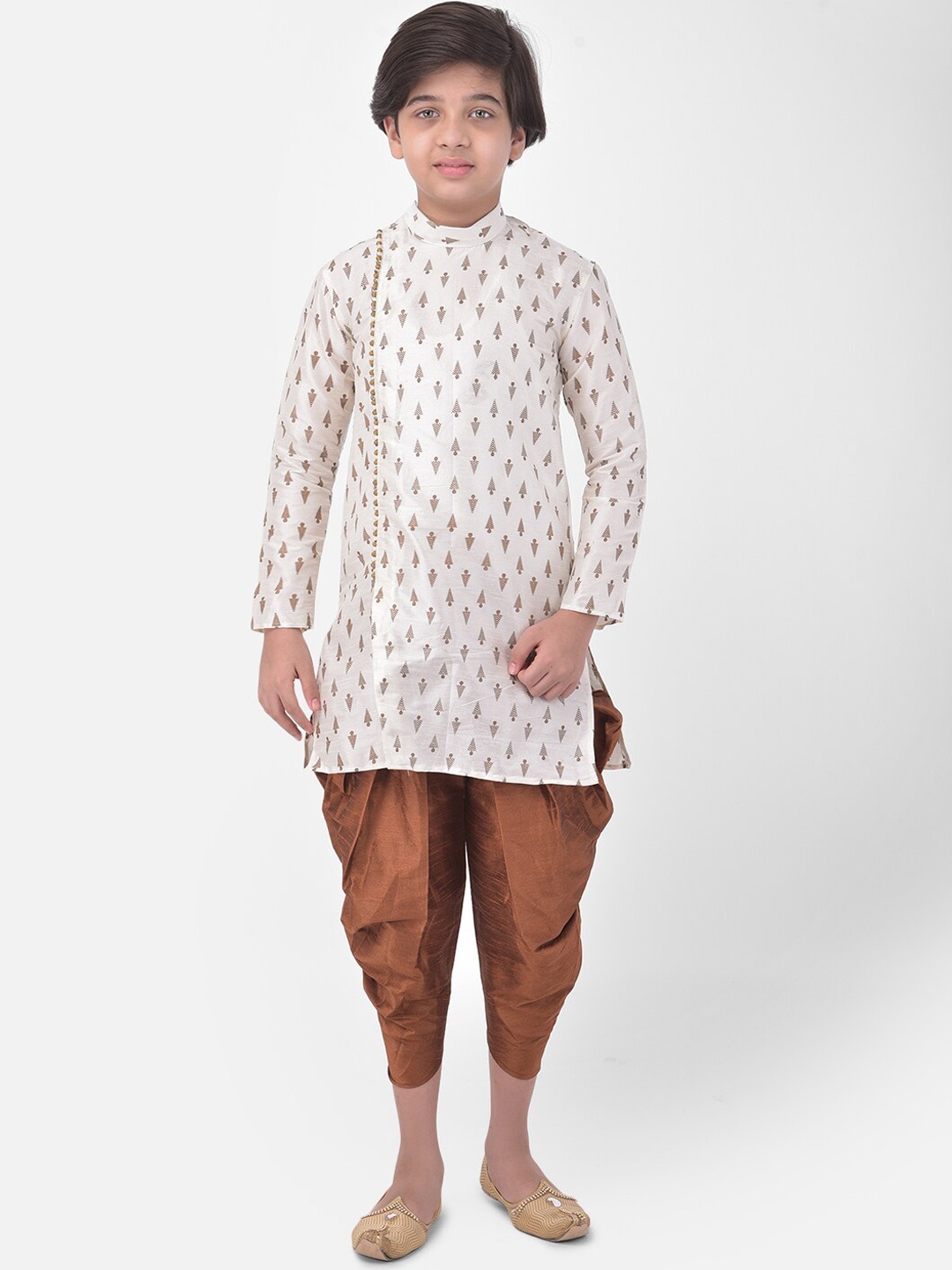 

DEYANN Boys Ethnic Motifs Printed Angrakha Kurta with Patiala, Off white
