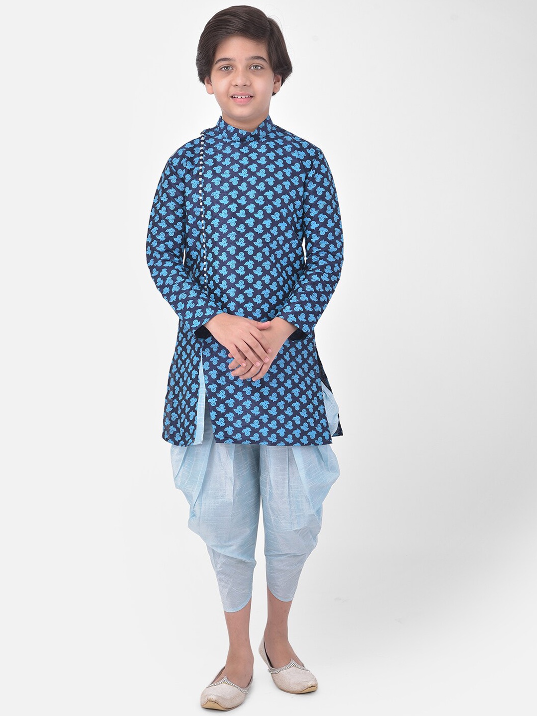

DEYANN Boys Ethnic Motifs Printed Angrakha Kurta with Patiala, Navy blue