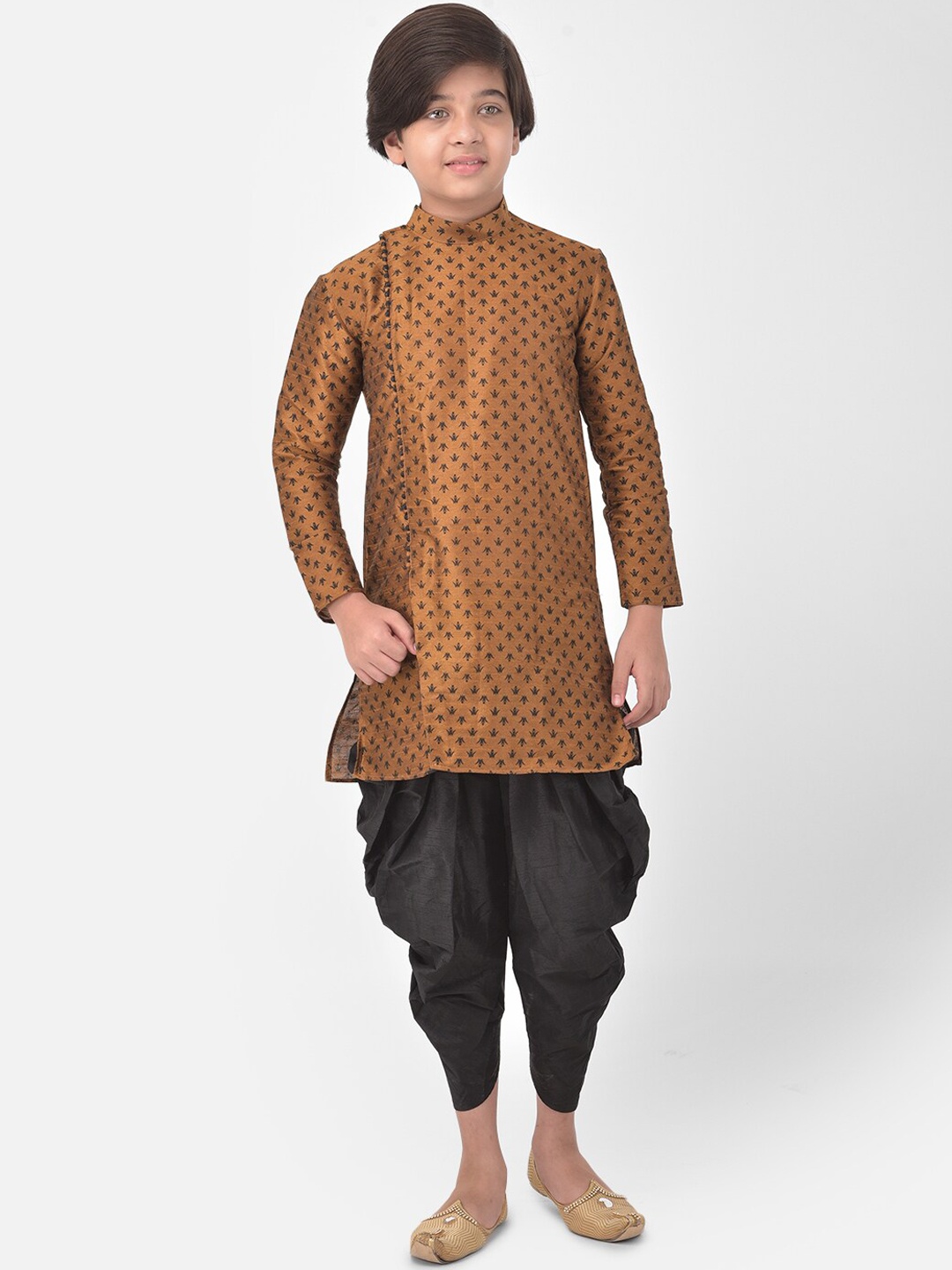 

DEYANN Boys Ethnic Motifs Printed Dupion Silk Kurta with Patiala, Copper