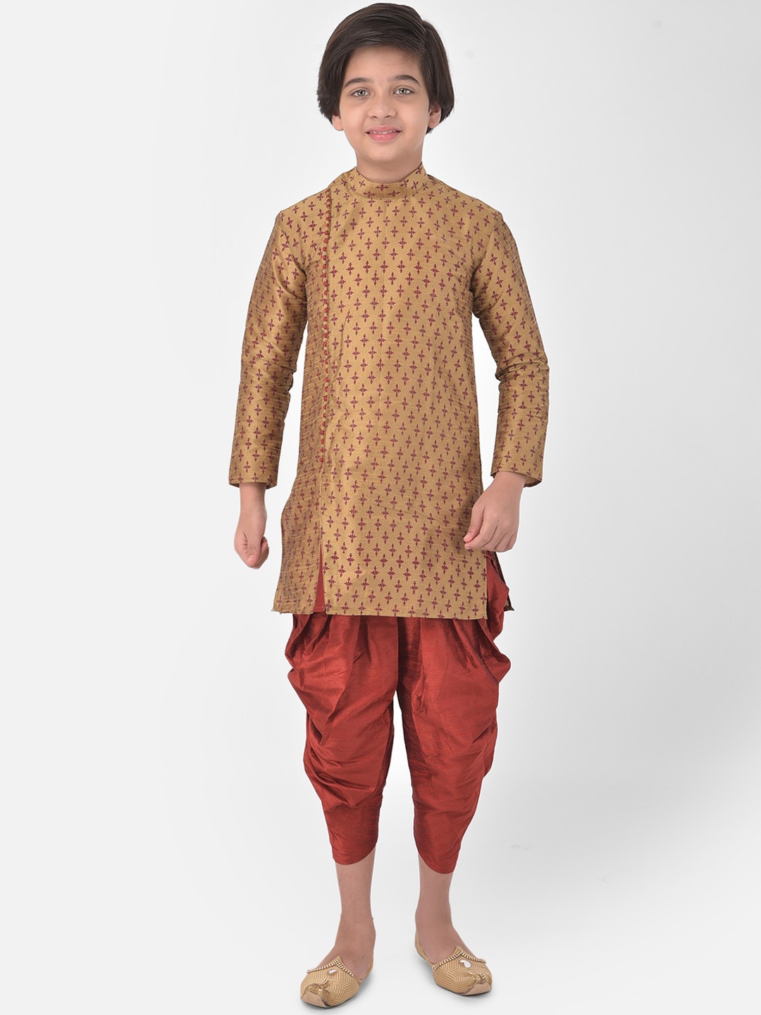 

DEYANN Boys Ethnic Motifs Printed Dupion Silk Kurta with Patiala, Brown