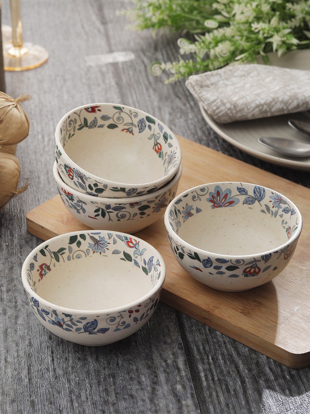 

MIAH Decor Off White & Blue 4 Pcs Floral Printed Stoneware Matte Bowls