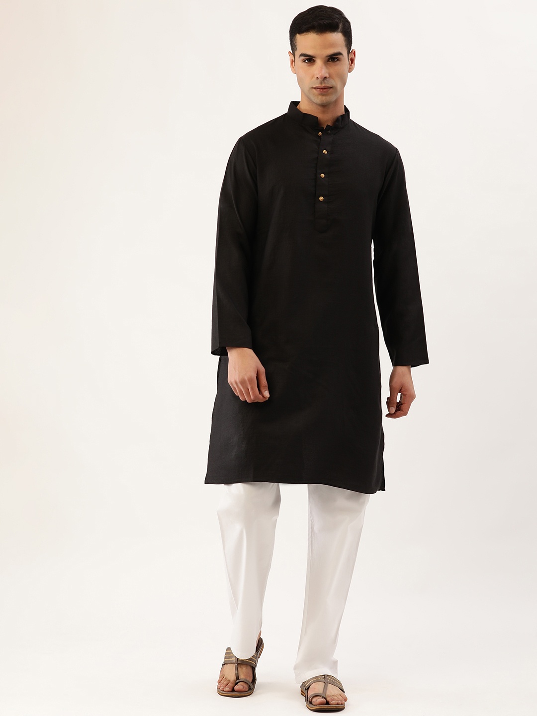 

SWAGG INDIA Solid Mandarin Collar Straight Kurta, Black