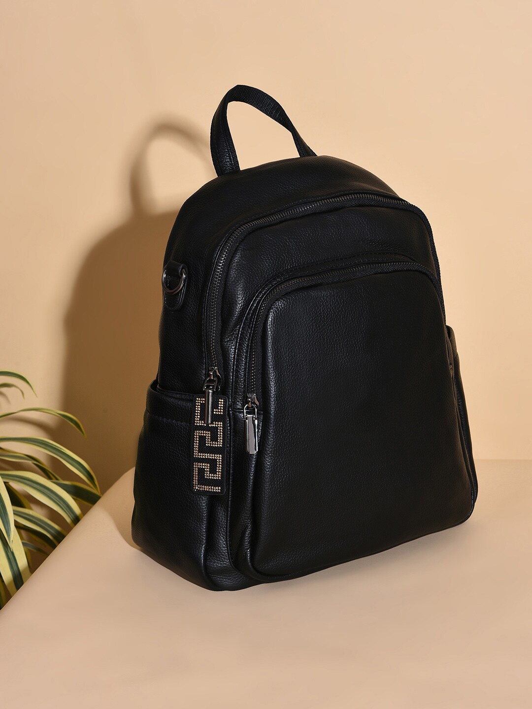

HAUTE SAUCE by Campus Sutra Women Textured Non-Padded Backpack, Black