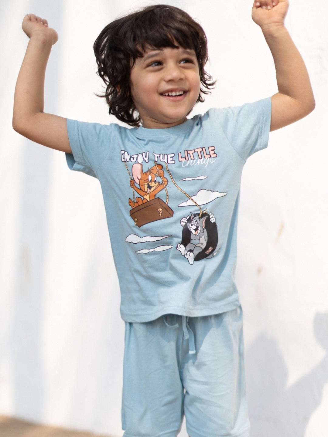 

Nap Chief Kids Tom & Jerry Printed T-shirt With Shorts, Blue