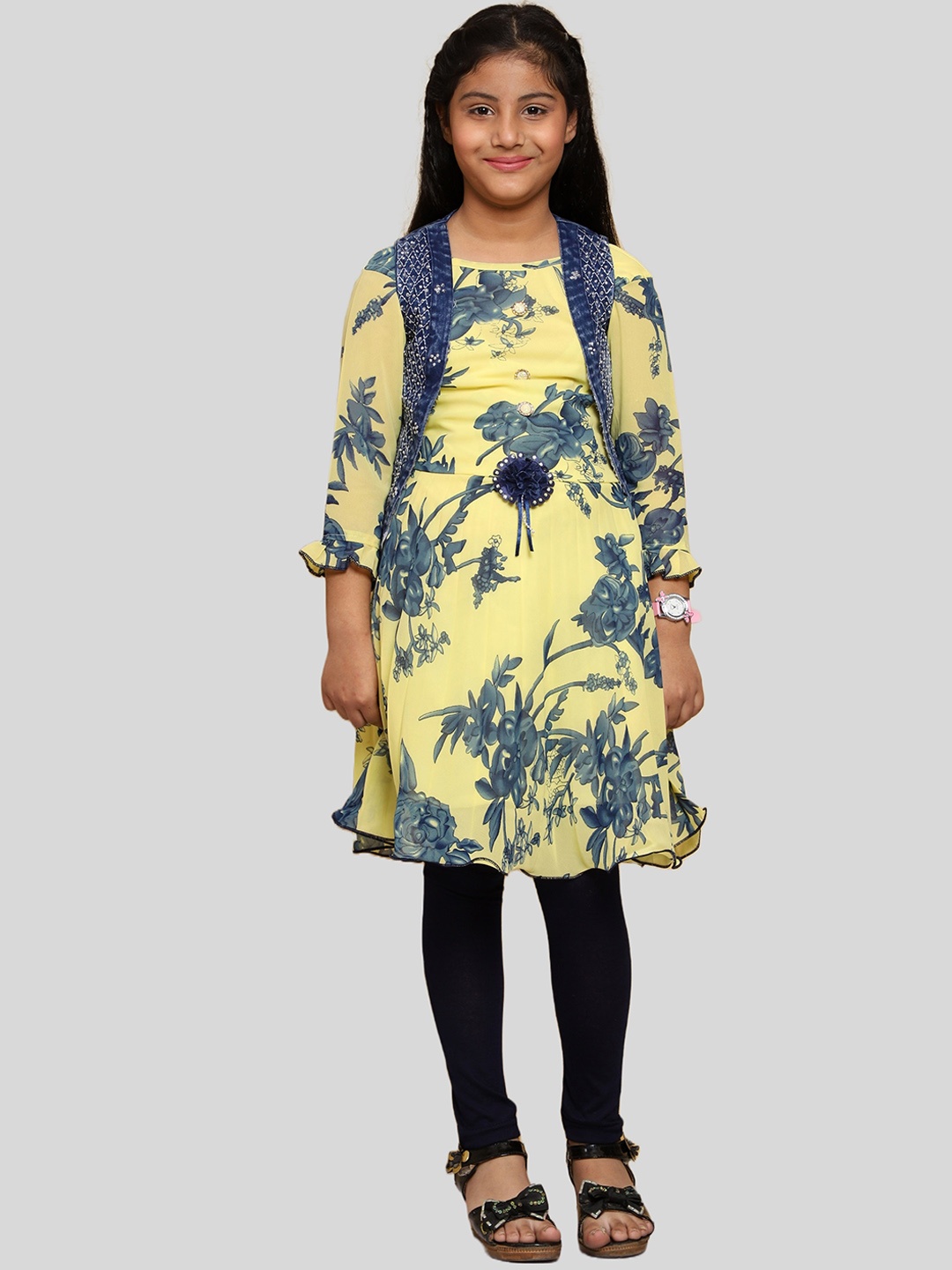 

Elendra jeans Girls Floral Printed A-Line Georgette Kurta With Leggings & Jacket, Yellow
