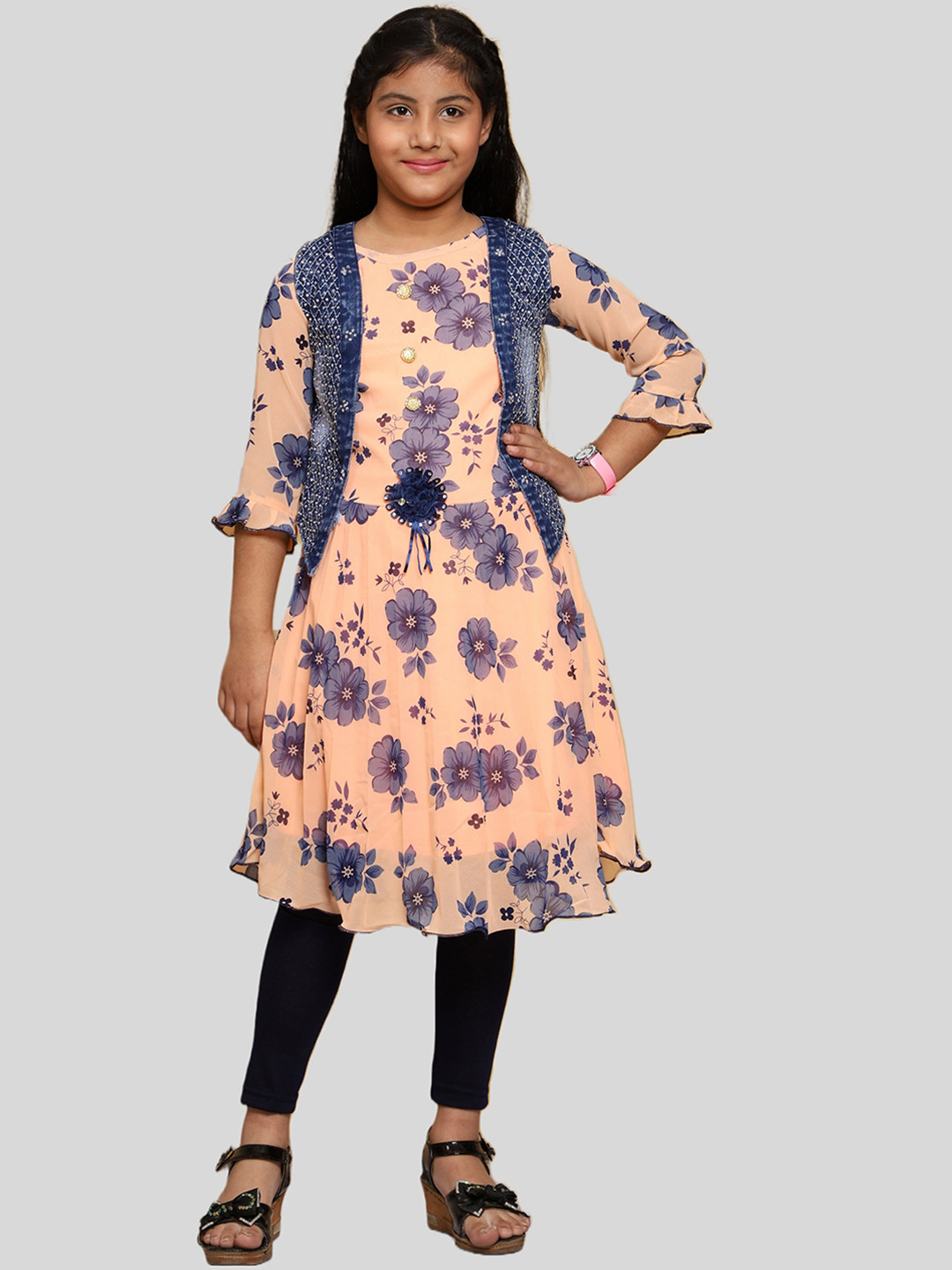 

Elendra jeans Girls Floral Printed Kurta With Leggings & Fancy Jacket, Orange