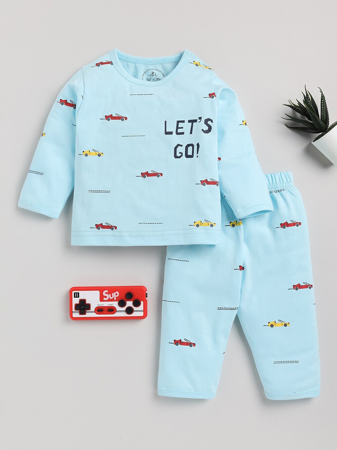 

Clt s Unisex Kids Blue & Red Printed Night suit