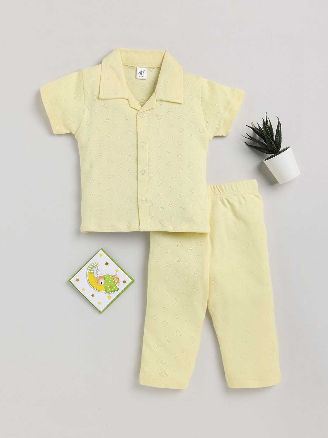 

Clt.s Infants Lapel Collar Pure Cotton Night Suit, Yellow