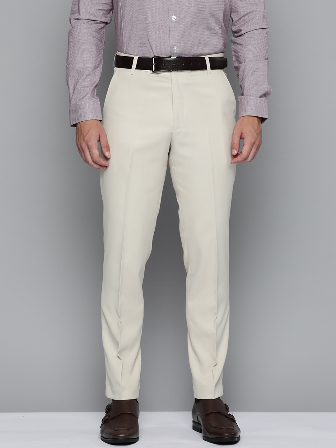 

DENNISON Men Smart Regular Fit Trousers, Cream