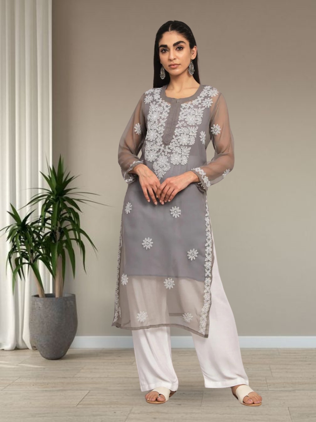 

PARAMOUNT CHIKAN Women Embroidered Lucknowi Chikankari Georgette Kurta, Grey