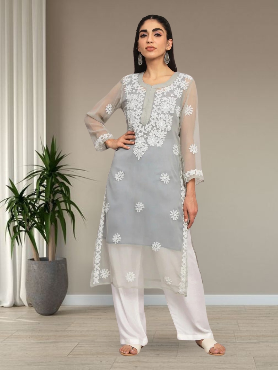 

PARAMOUNT CHIKAN Women Embroidered Lucknowi Chikankari Georgette Kurta, Grey