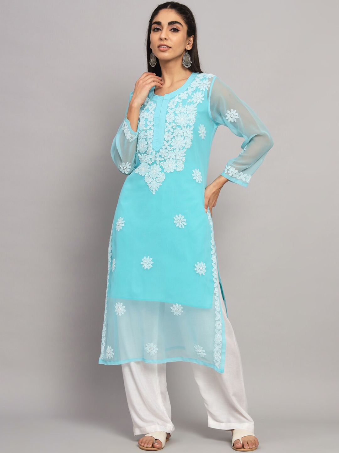 

PARAMOUNT CHIKAN Floral Embroidered Chikankari Georgette Kurta With Slip, Turquoise blue