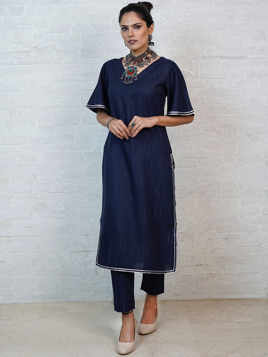 

FABNEST Striped Gotta Patti Flared Sleeves Linen Kurta with Trousers, Navy blue