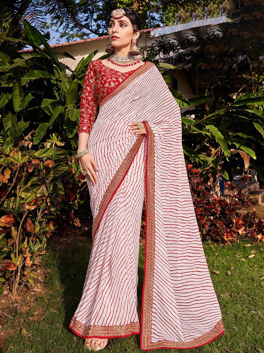 

Satrani Embroidered Leheriya Saree, Red