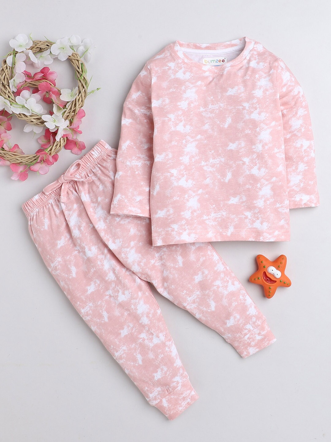 

BUMZEE Girls Printed Pure Cotton T-shirt With Pyjama, Peach