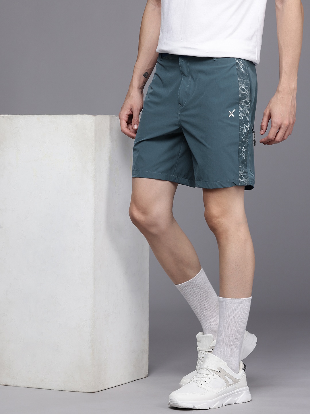 

HRX by Hrithik Roshan Men Rapid-Dry Outdoor Sports Shorts, Blue