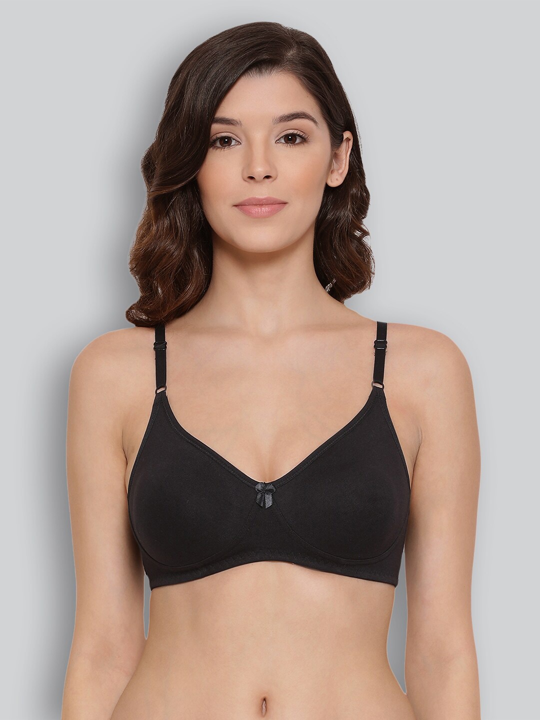 

LYRA Premium Cotton Seamless Moulded T-shirt Bra with Adjustable Strap, Black