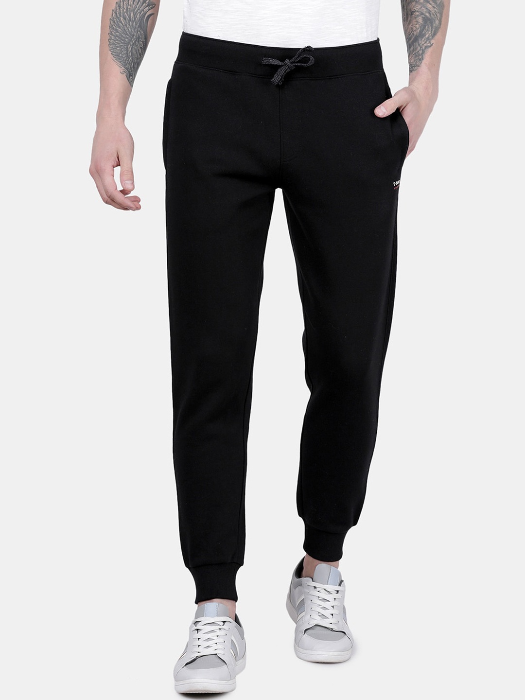 

t-base Men Mid-Rise Joggers, Black