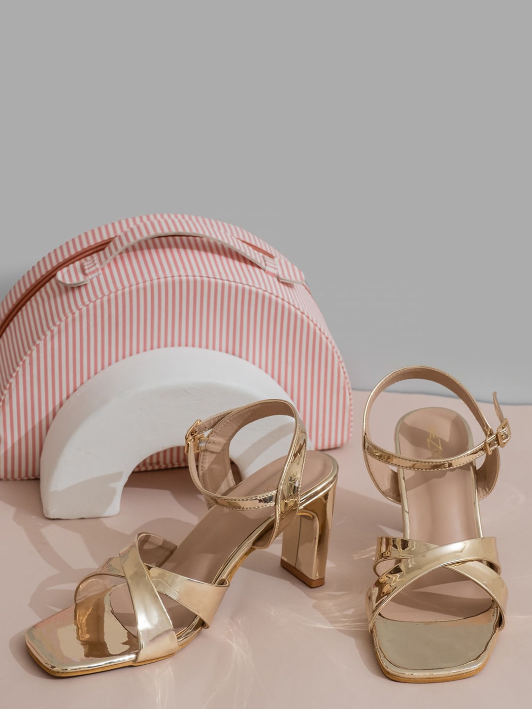 

Shezone Open Toe Block Heels With Backstrap, Gold