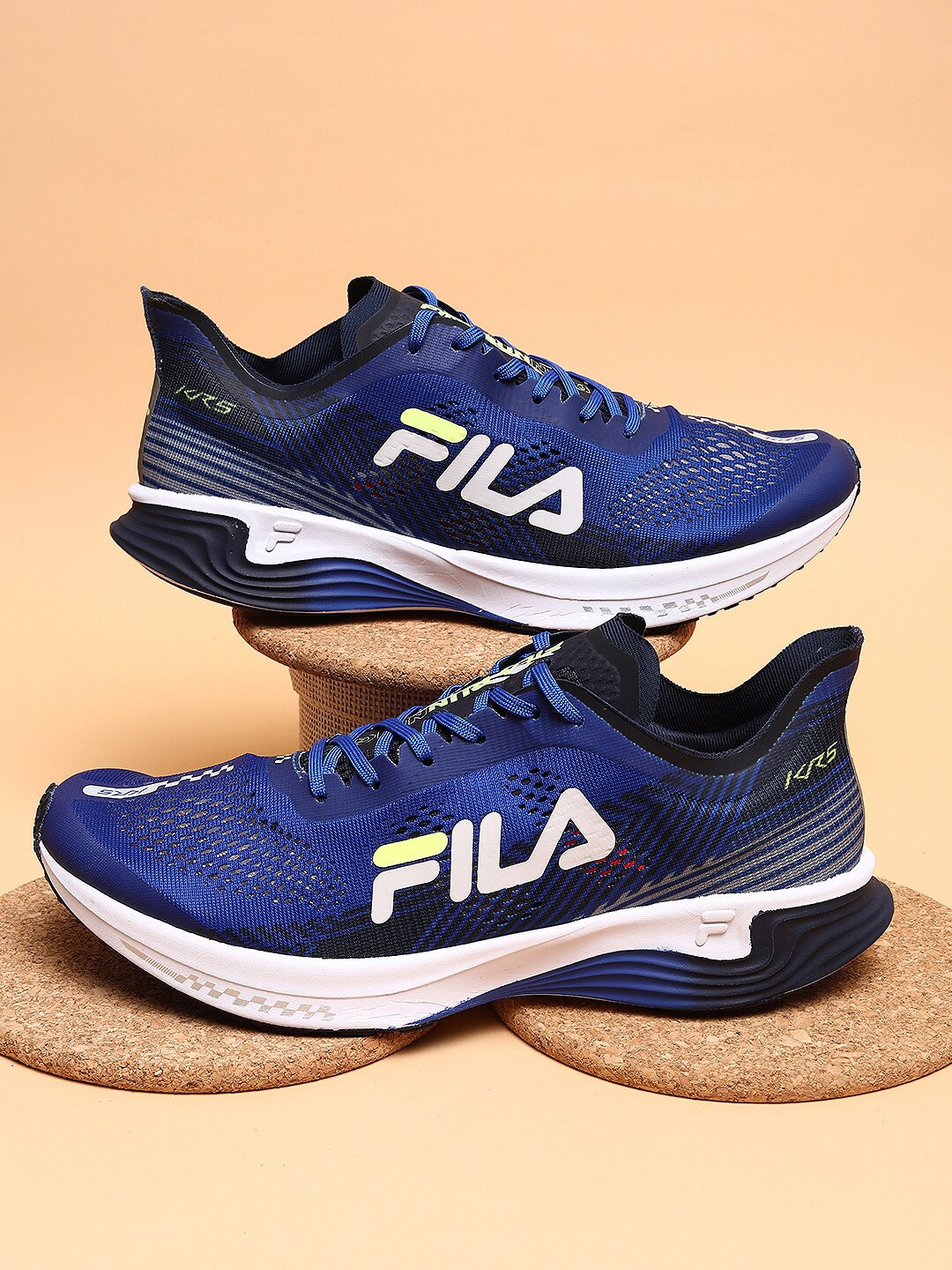 

FILA Men KR5 Ever-Grip Running Shoes, Blue