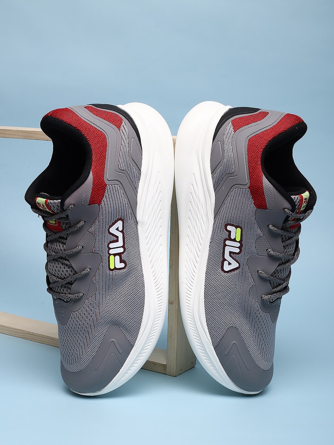 

FILA Men Force Running Shoes, Grey