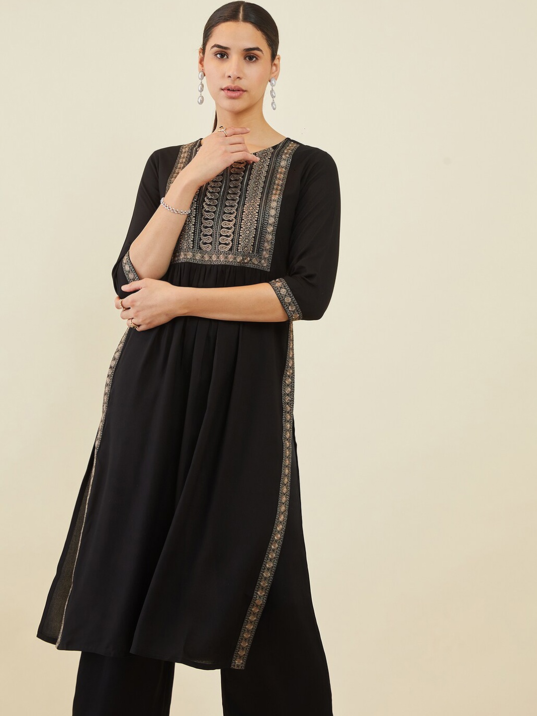 

Soch Geometric Yoke Design Thread Work Anarkali Kurta, Black