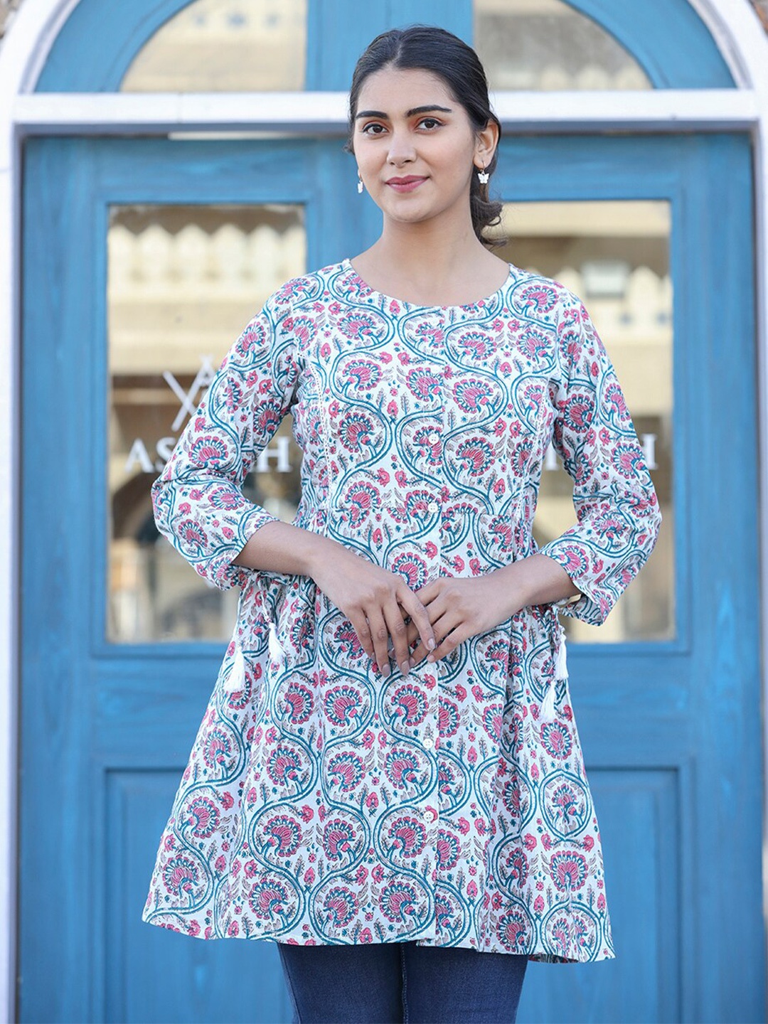 

KAAJH Floral Print Pure Cotton Shirt Style Tunic, White
