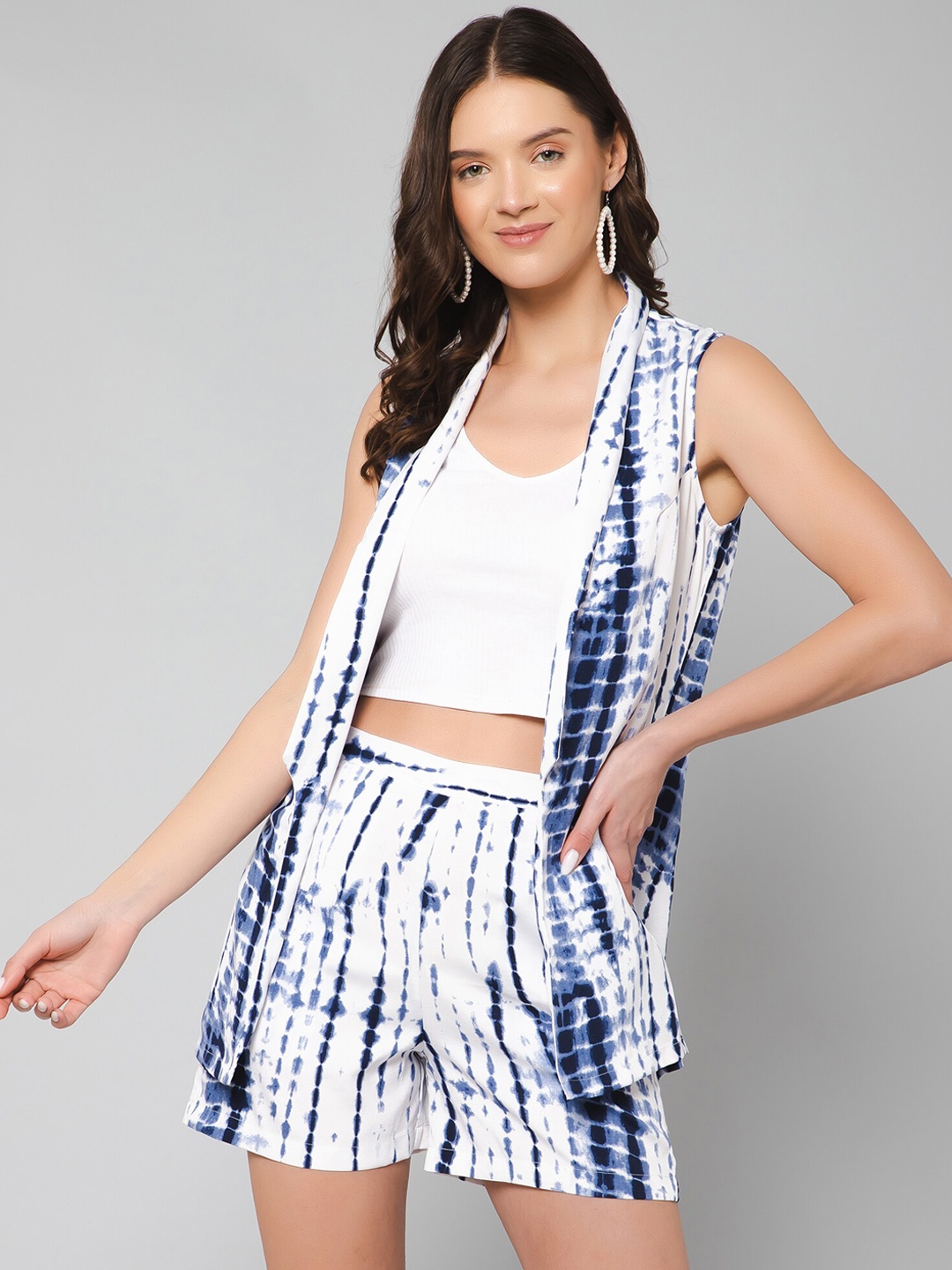 

PURYS Women Tie & Dye Top With Shorts & Coat, White