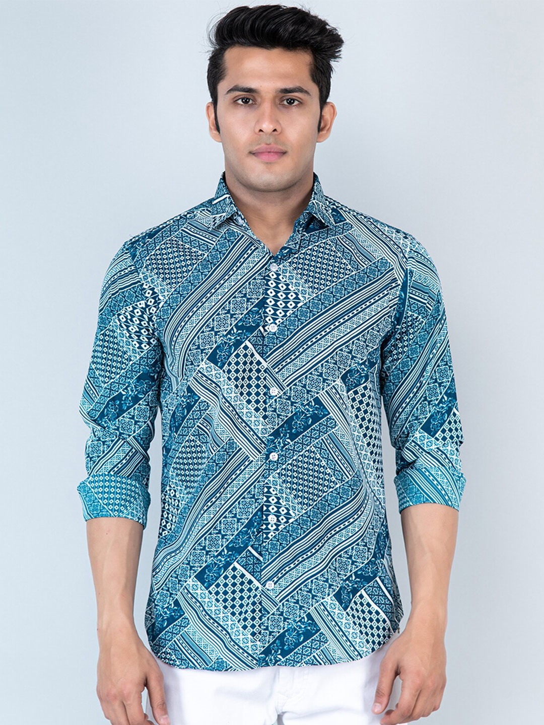 

Tistabene Ethnic Motifs Printed Casual Shirt, Teal