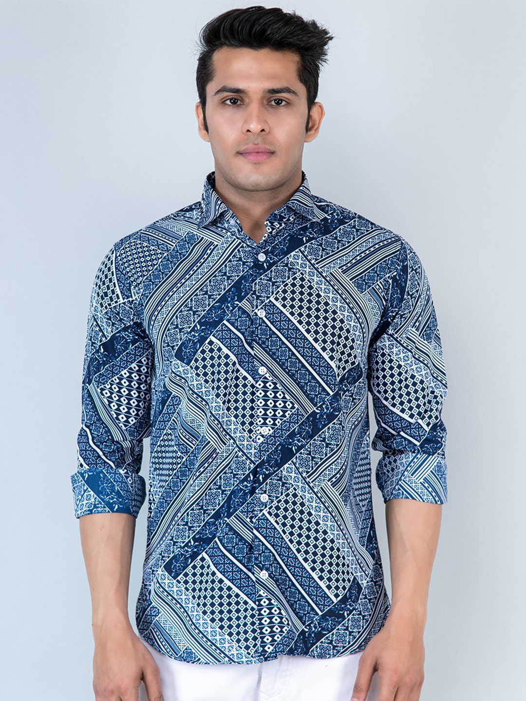 

Tistabene Ethnic Motifs Printed Casual Shirt, Blue
